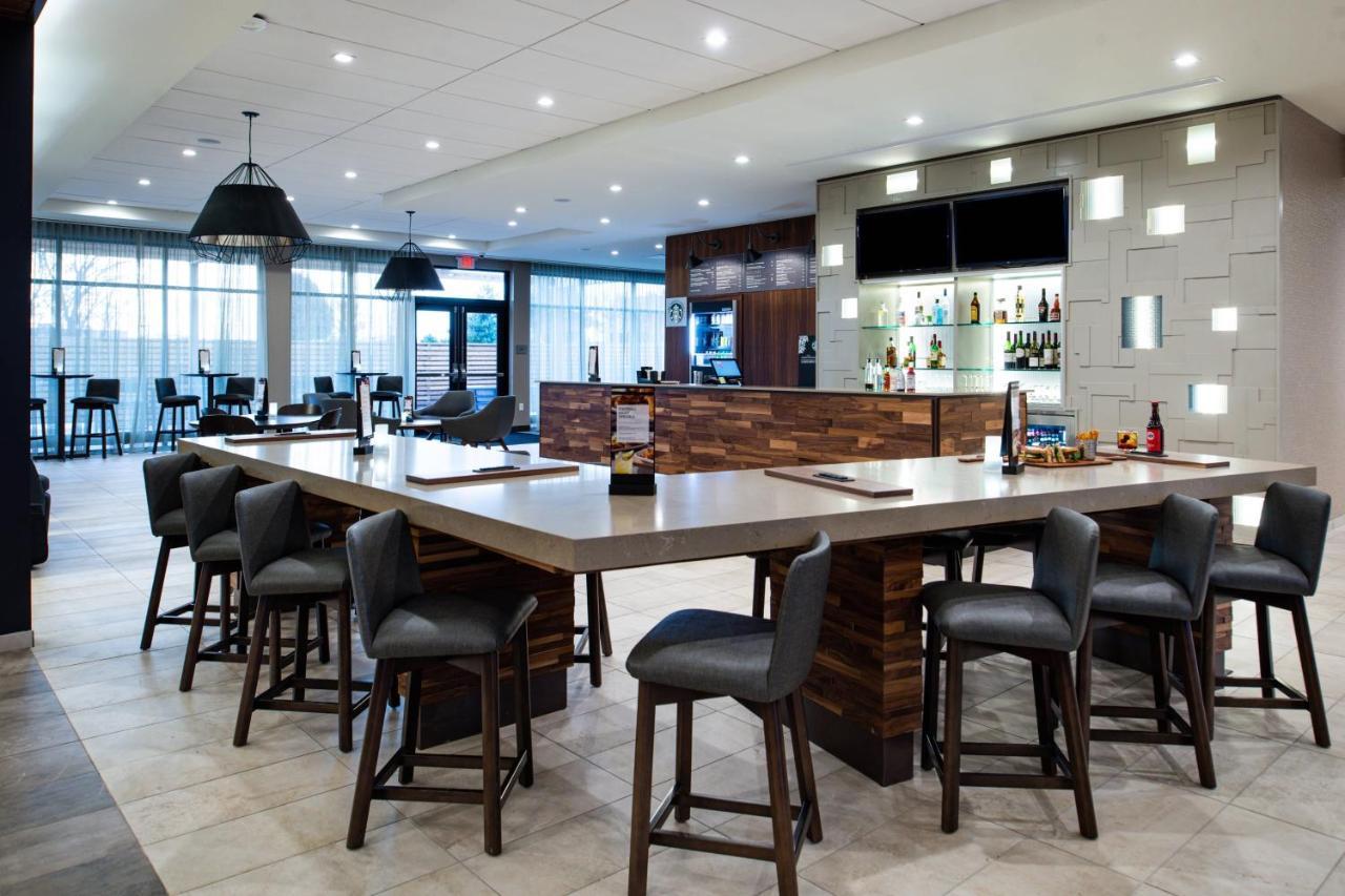 Courtyard Kansas City Олатей Екстериор снимка