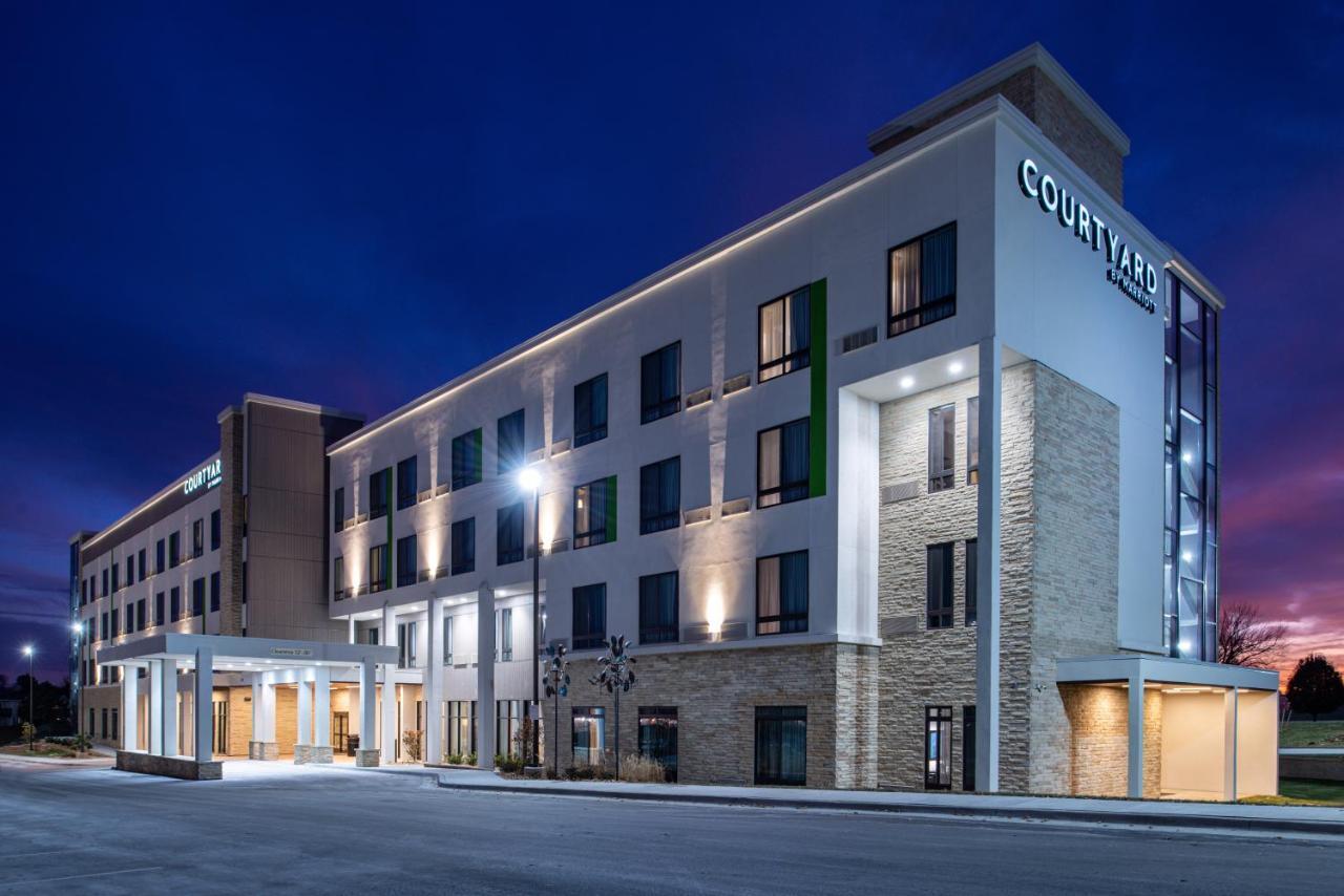 Courtyard Kansas City Олатей Екстериор снимка